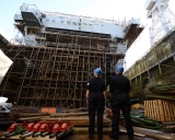HMS-Albion-drydock-3
